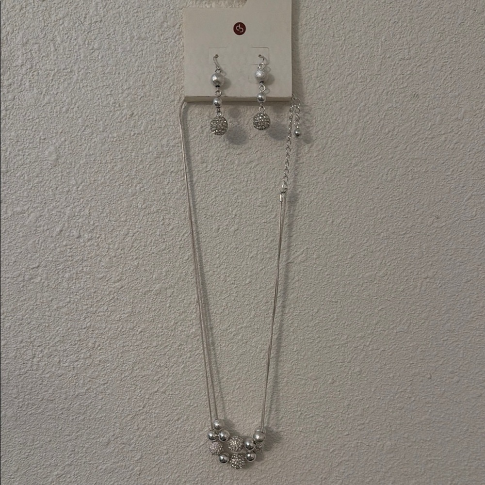 Chic Silver Necklace and Earring Set